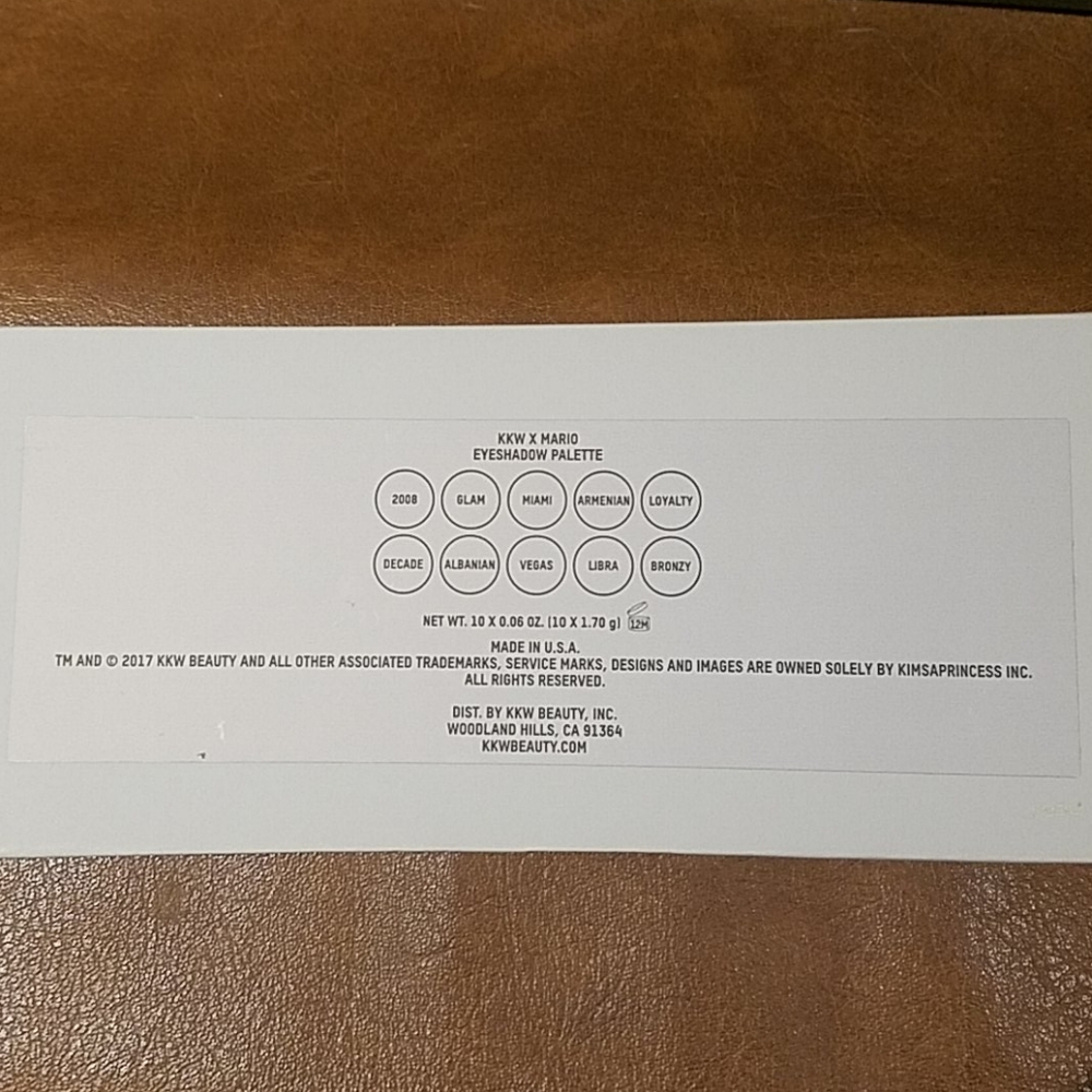 KKW eyeshadow palette - Picture 2 of 11